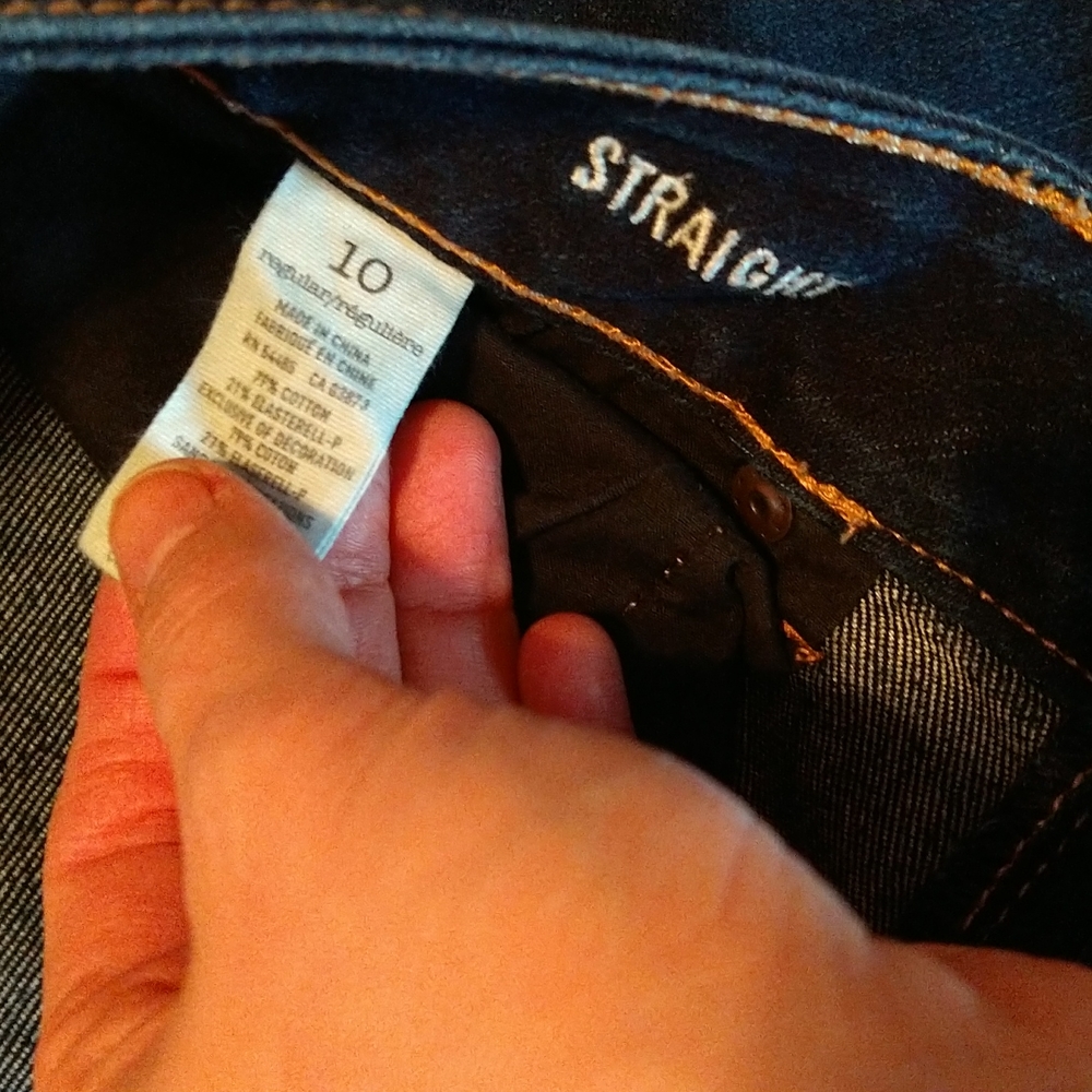 American Eagle Jean - Picture 3 of 3